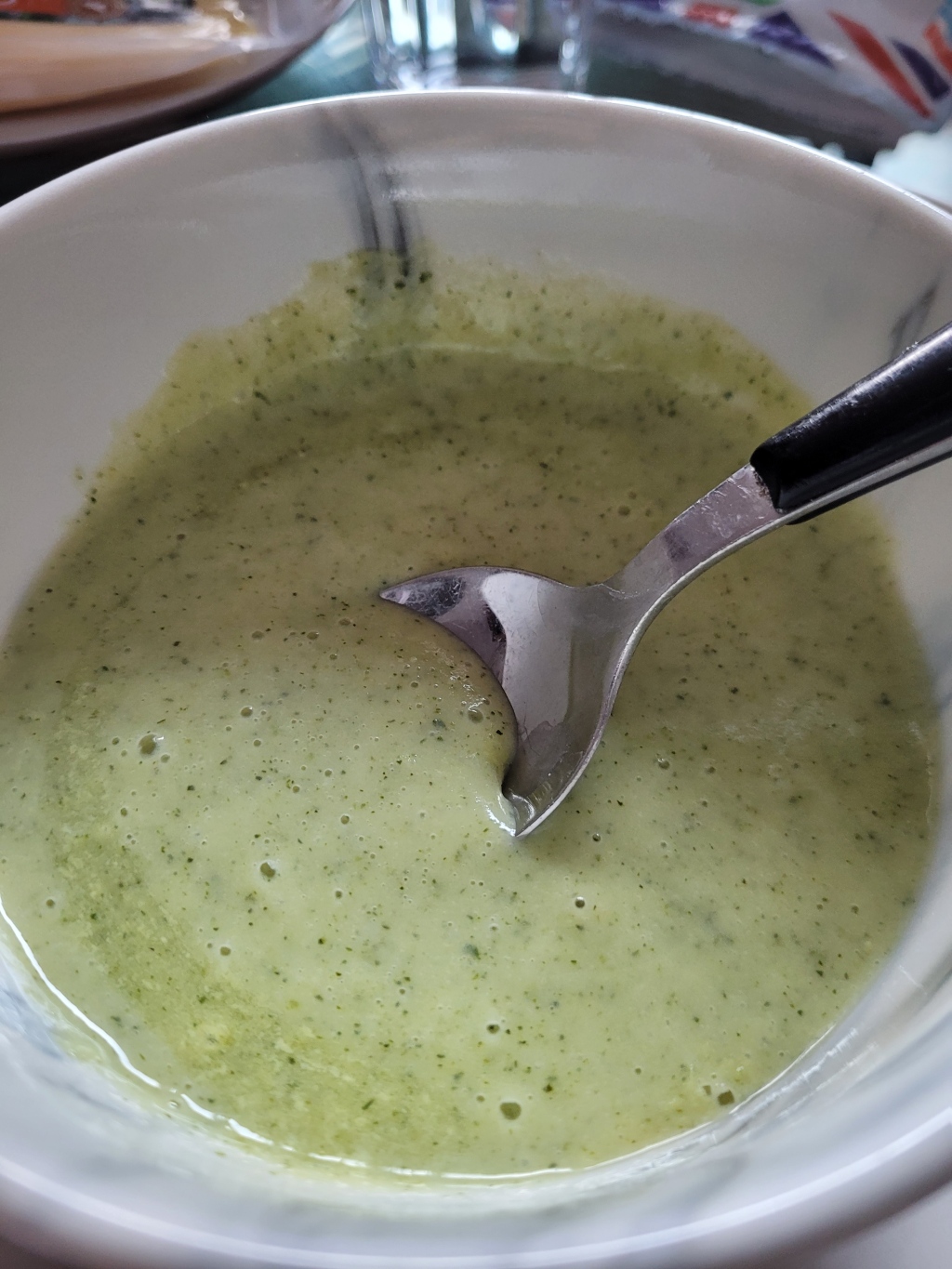 Sopa de calabacín/ Courgette soup